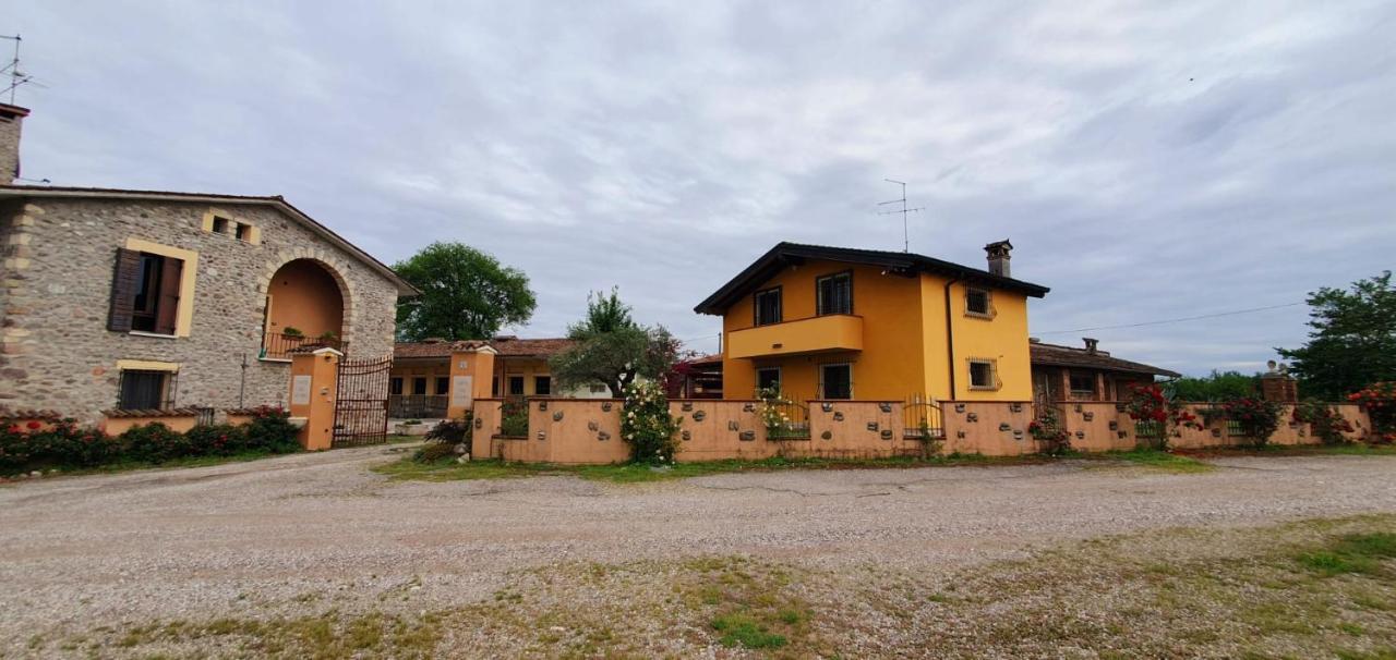 Valle Segreta Valeggio sul Mincio Exterior foto
