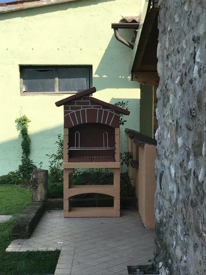 Valle Segreta Valeggio sul Mincio Exterior foto