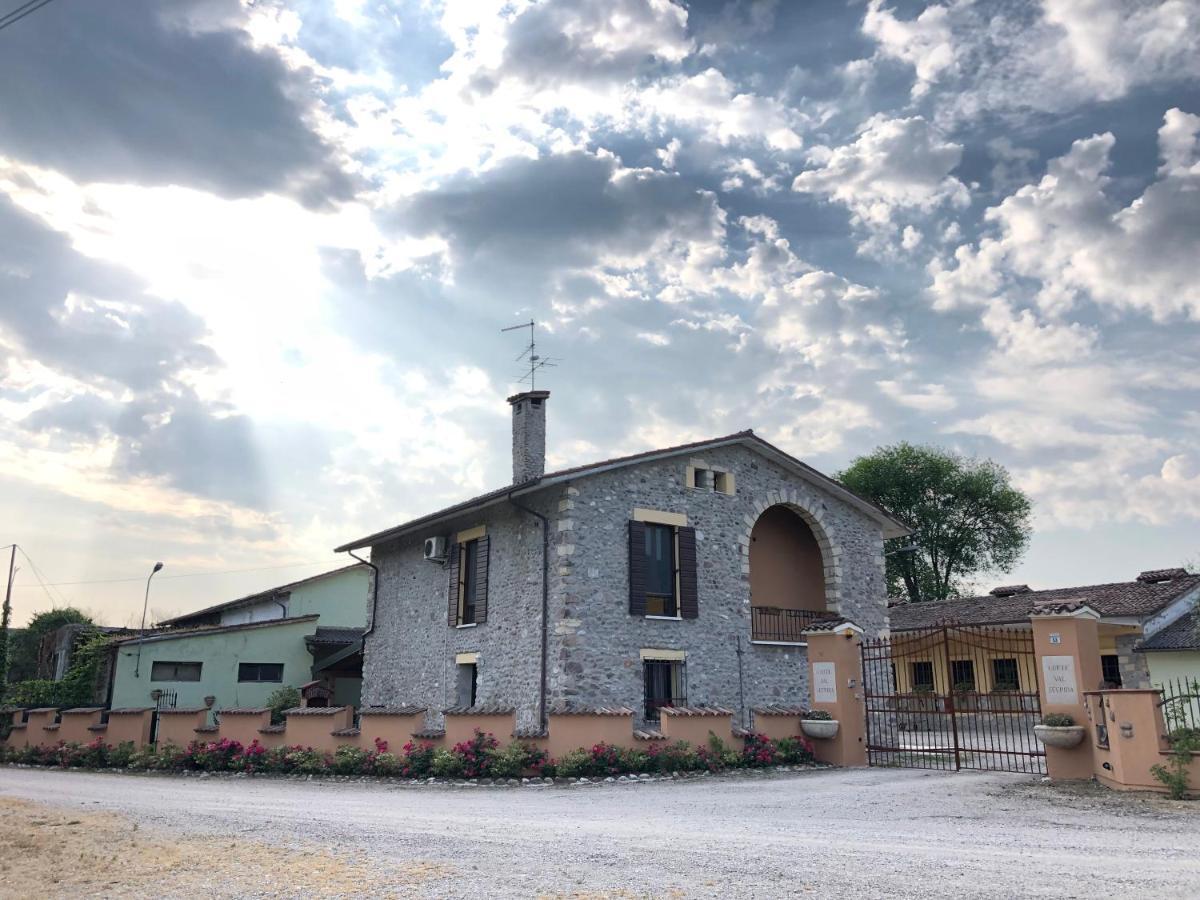 Valle Segreta Valeggio sul Mincio Exterior foto